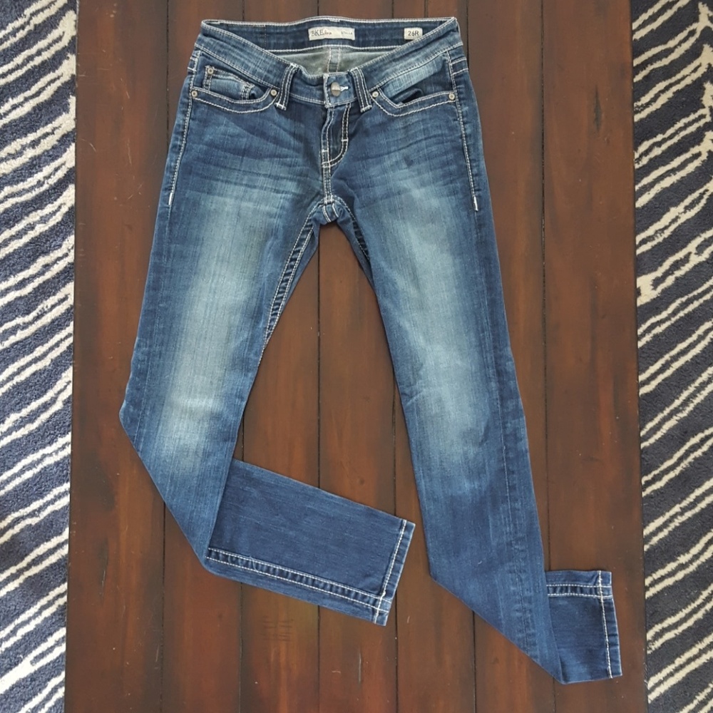 LIKE NEW!!! BKE Stella Jeans
